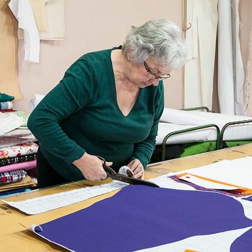 GERMENS Zuschnitt der Hemden, Blusen und T-Shirts