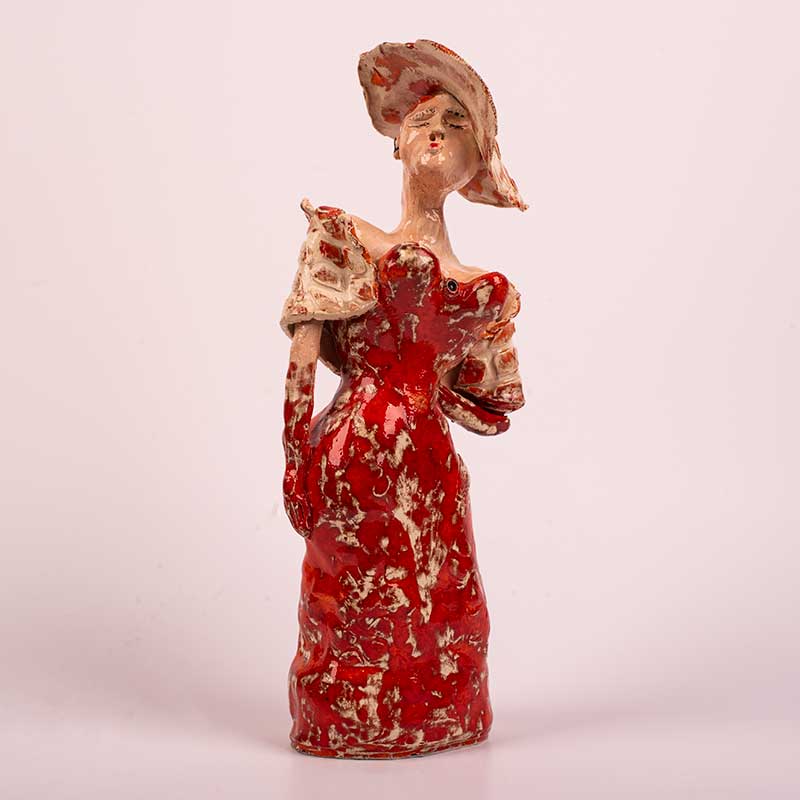 Keramikfiguren ROTES SOMMERKLEID von Rita Goldschmidt