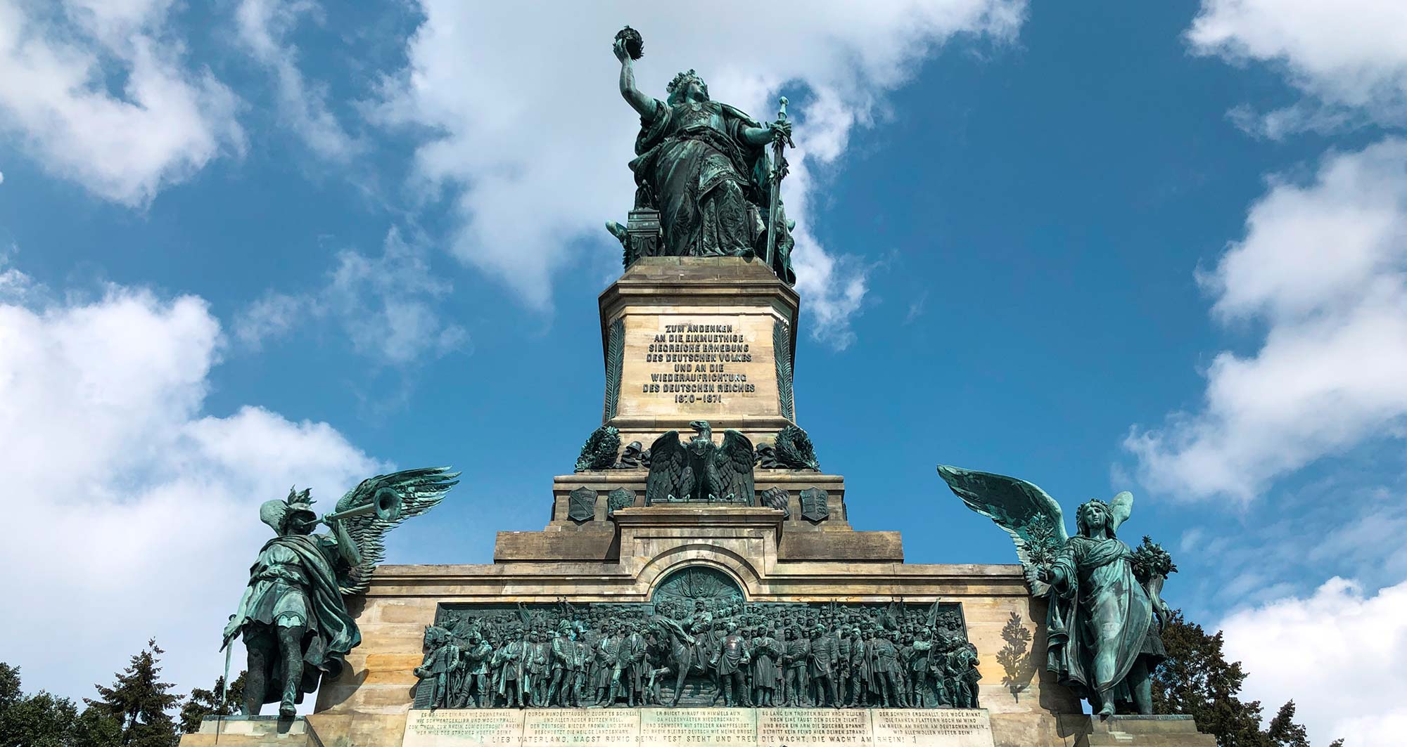 Das Niederwalddenkmal in Rdesheim am Rhein