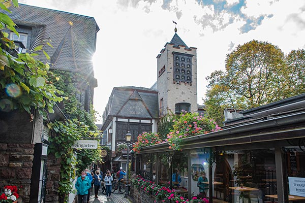 Rdesheimer Schloss auf der Drosselgasse in Rdesheim am Rhein