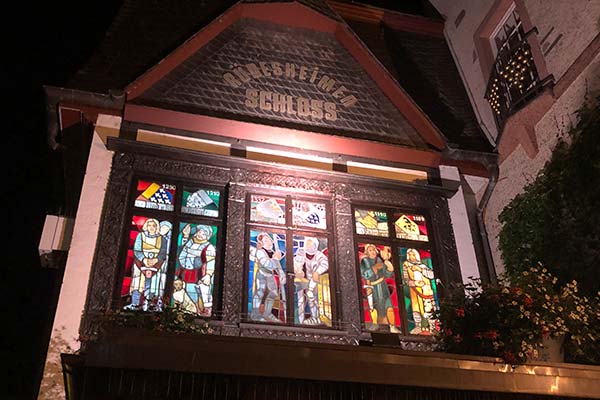 Bleiverglasung im Rdesheimer Schloss in der Drosselgasse in Rdesheim am Rhein