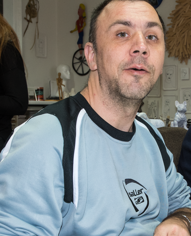 El artista Danny Scholz (atelierblau), de Worms