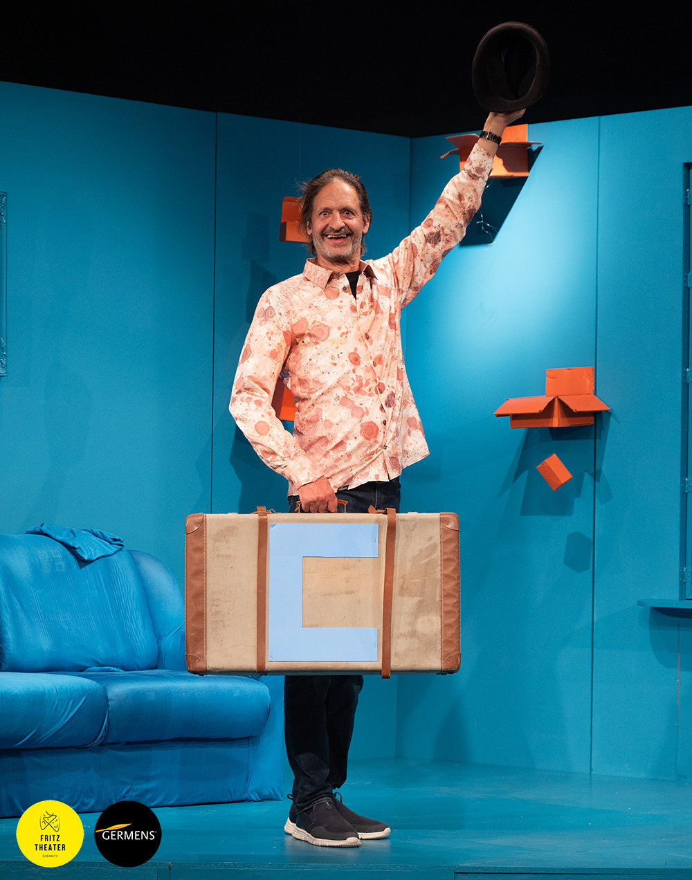Hardy, del Teatro Fritz de Chemnitz, lleva la camiseta PORPHYR CHEMNITZ