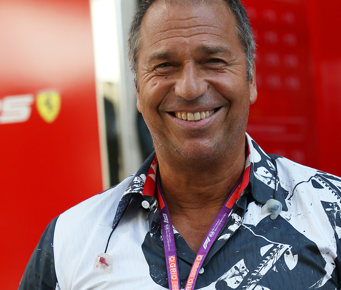 Kai Ebel lleva la camisa COBRA de GERMENS