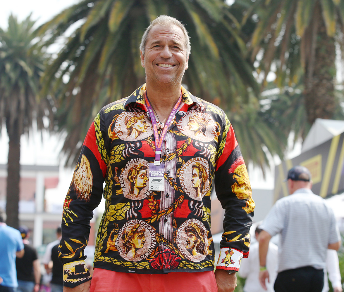 Kai Ebel lleva la camisa IMPERATOR de GERMENS