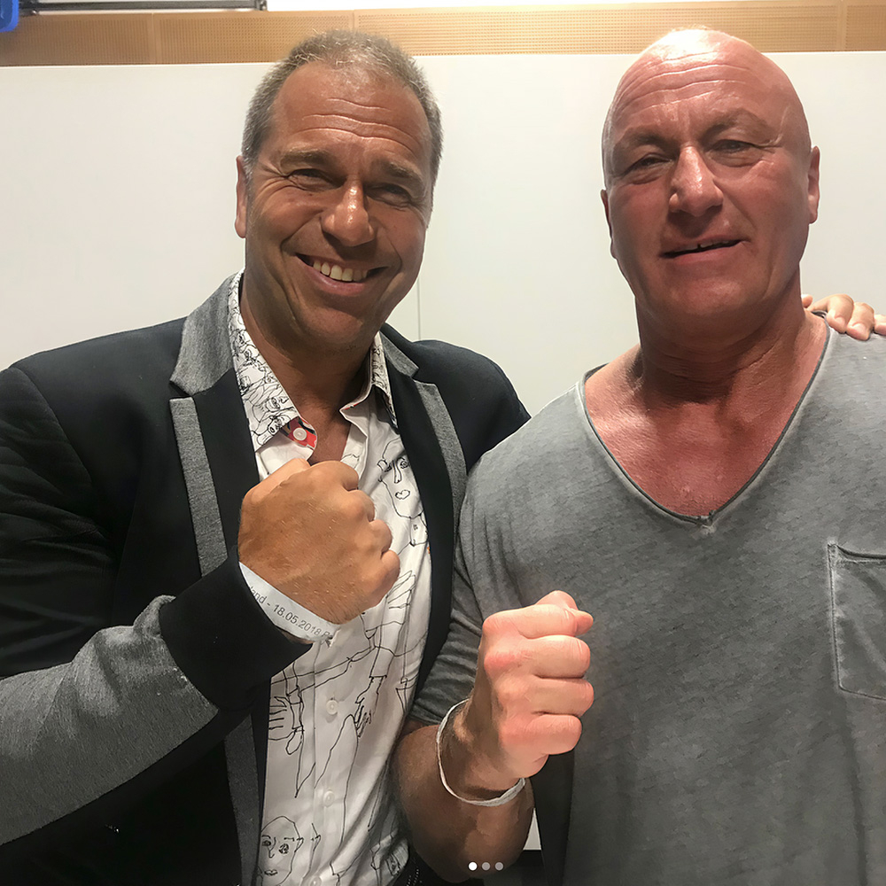 Kai Ebel lleva la camisa ARTIKEL 3GG de GERMENS