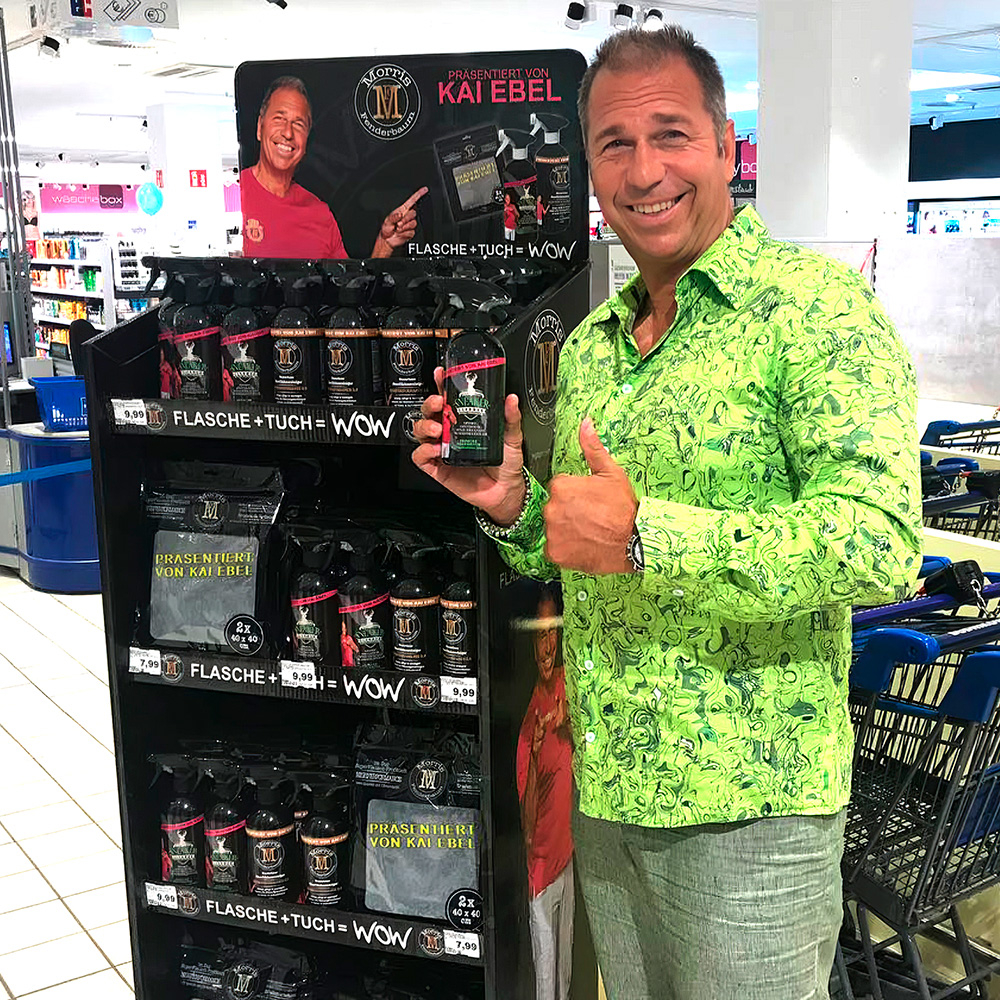 Kai Ebel lleva la camisa GRAVUR LEMON de GERMENS