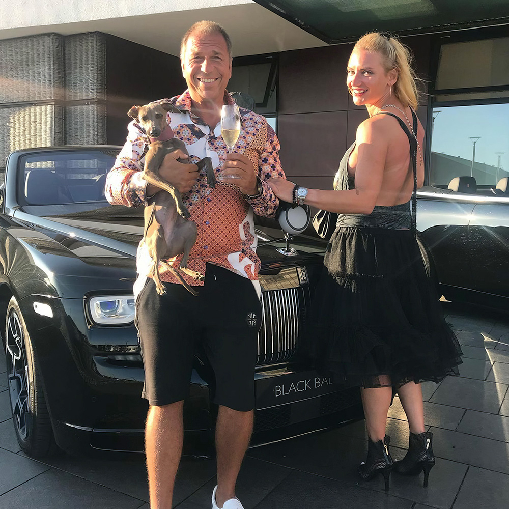 Kai Ebel lleva la camisa SOL ORIENS de GERMENS