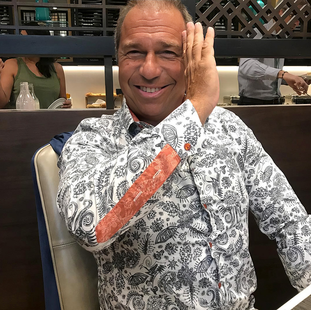 Kai Ebel lleva la camisa TERTIÄR de GERMENS