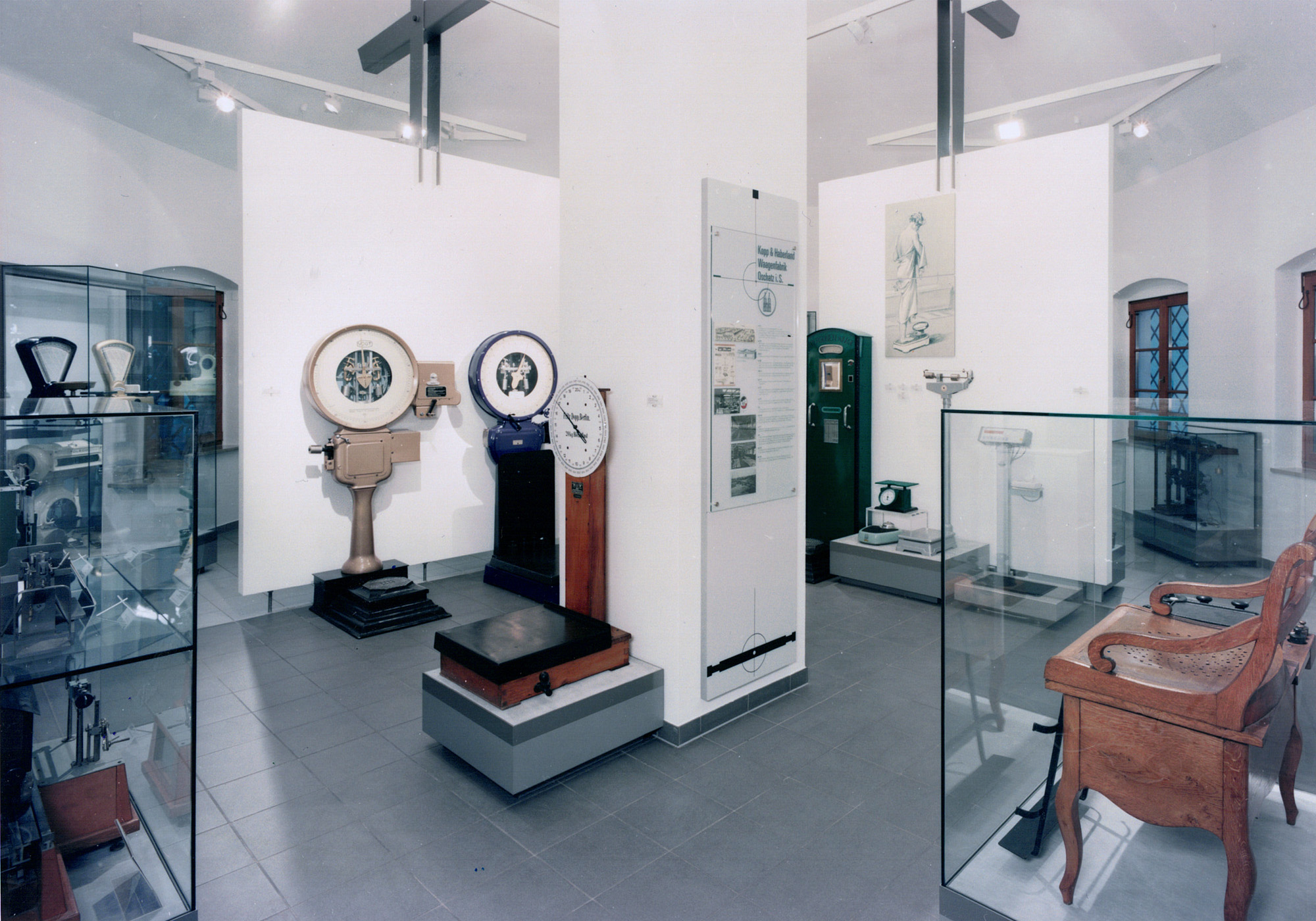Ausstellung zur Waagengeschichte der Stadt Oschatz in Sachsen