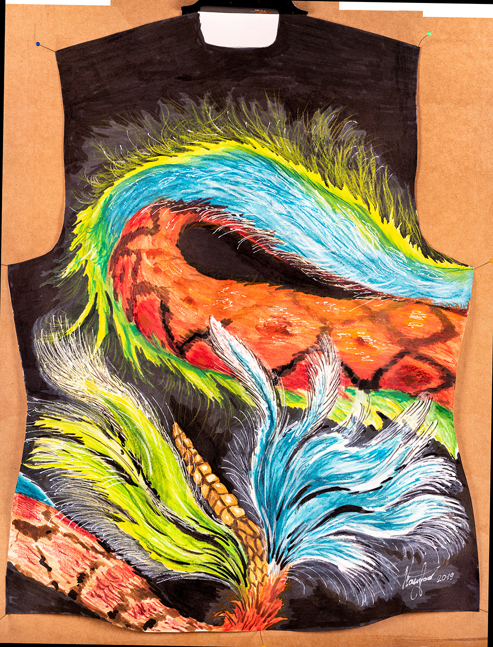 Diseño gráfico de la camiseta QUETZAL de GERMENS, obra del caricaturista Steffen Kraushaar
