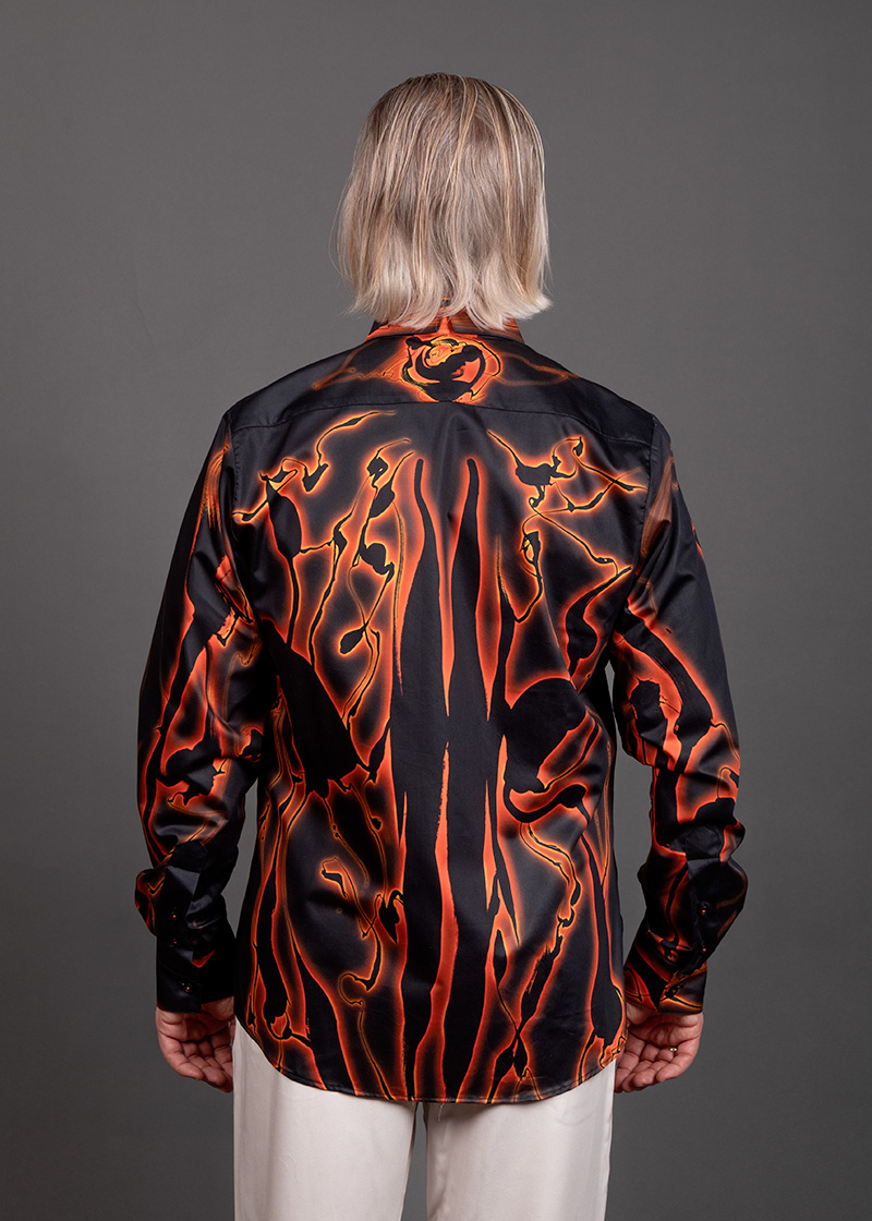 Camisa negra de manga larga LAVA de GERMENS artfashion