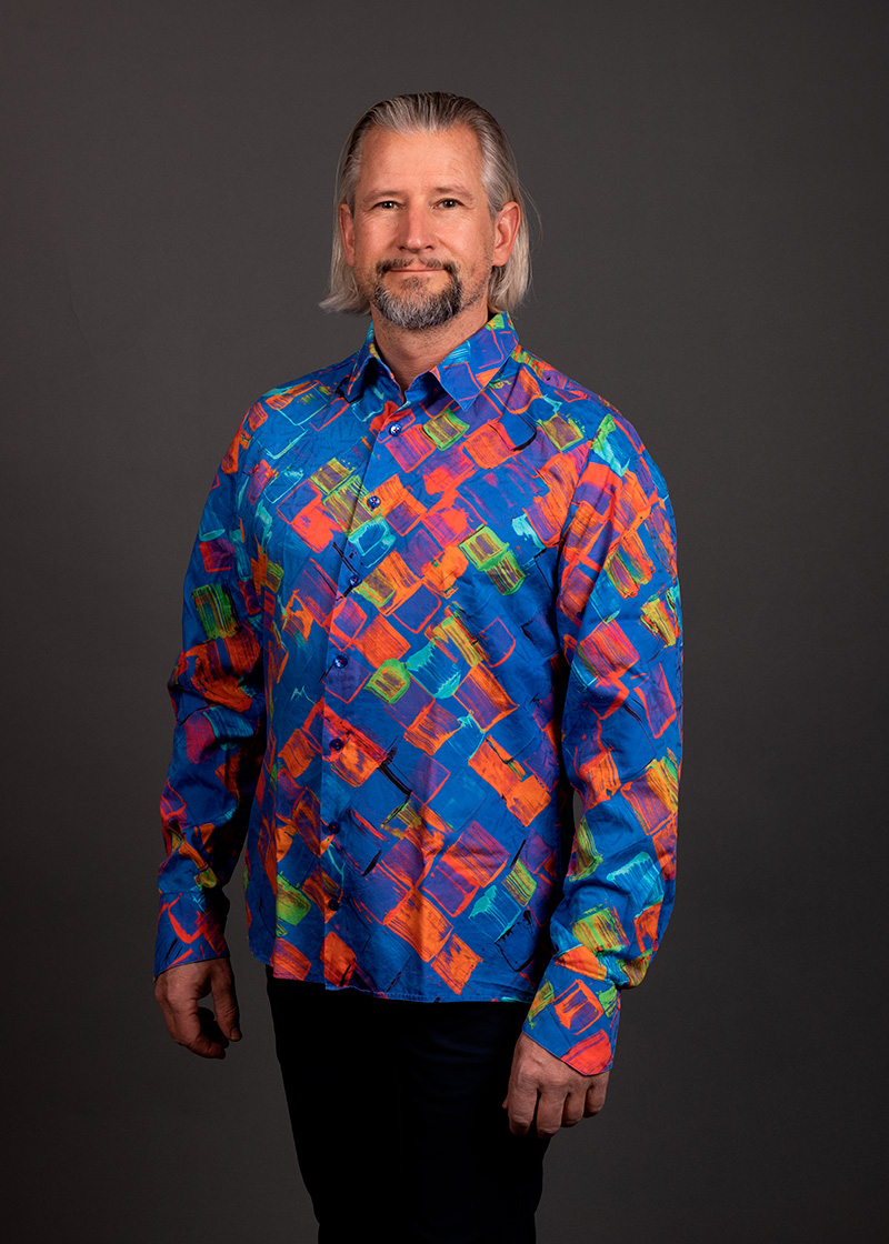 Camisa azul de ocio «BLAUE STUNDE» de GERMENS artfashion - 100 % algodón - Fabricada en Alemania