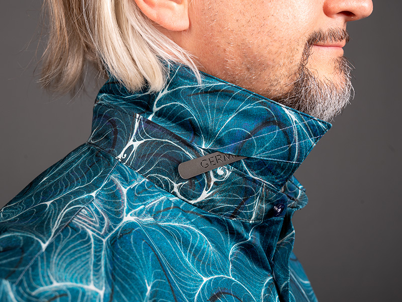Camisa azul para hombre CONCHIFERA OCEAN de GERMENS artfashion - 100 % algodón - Fabricada en Alemania