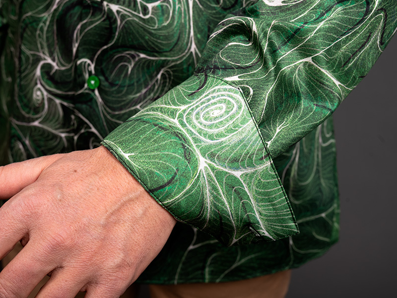 Camisa verde para hombre CONCHIFERA FOREST de GERMENS artfashion - 100 % algodón - Fabricada en Alemania