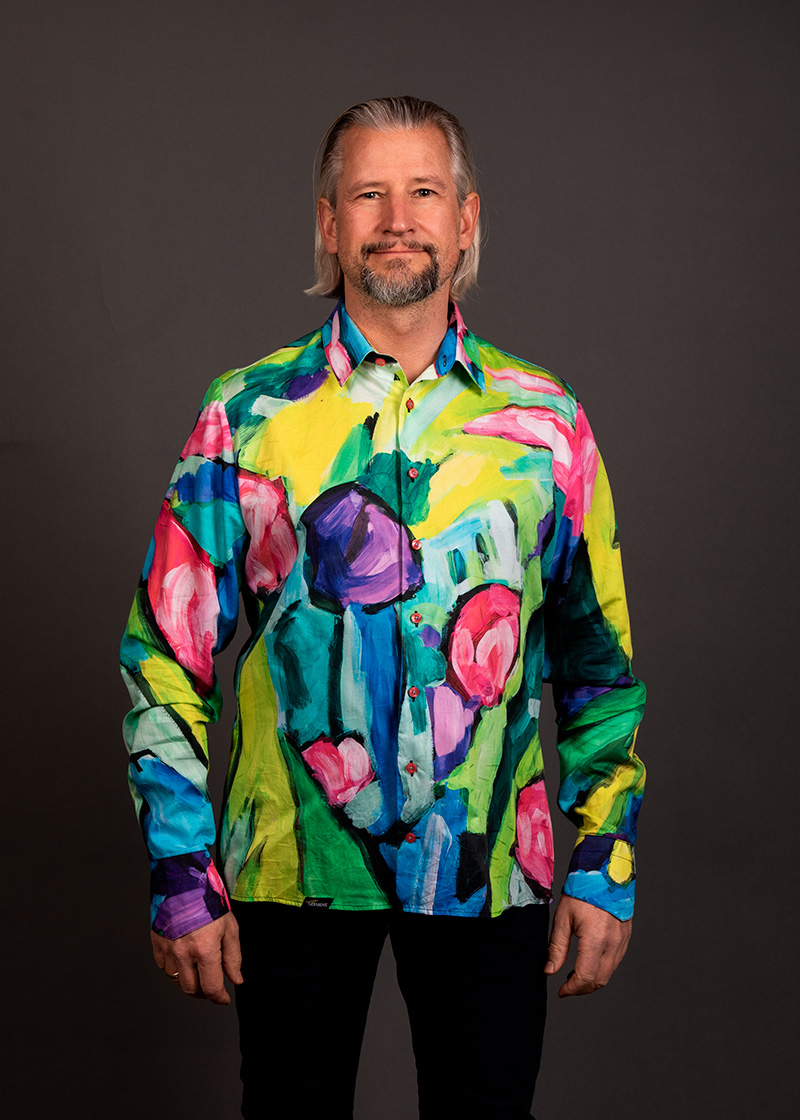 Camisa de colores para hombre FIORE ASTRATTA de GERMENS artfashion - 100 % algodón - Fabricada en Alemania