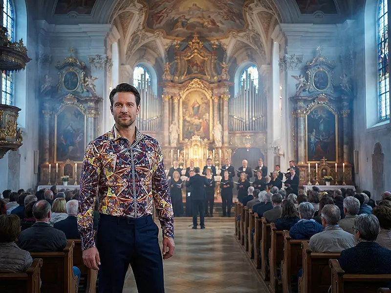 Kirchenkonzert – dezenter Stil mit dem GERMENS Hemd PASA, kultiviert und zurückhaltend.