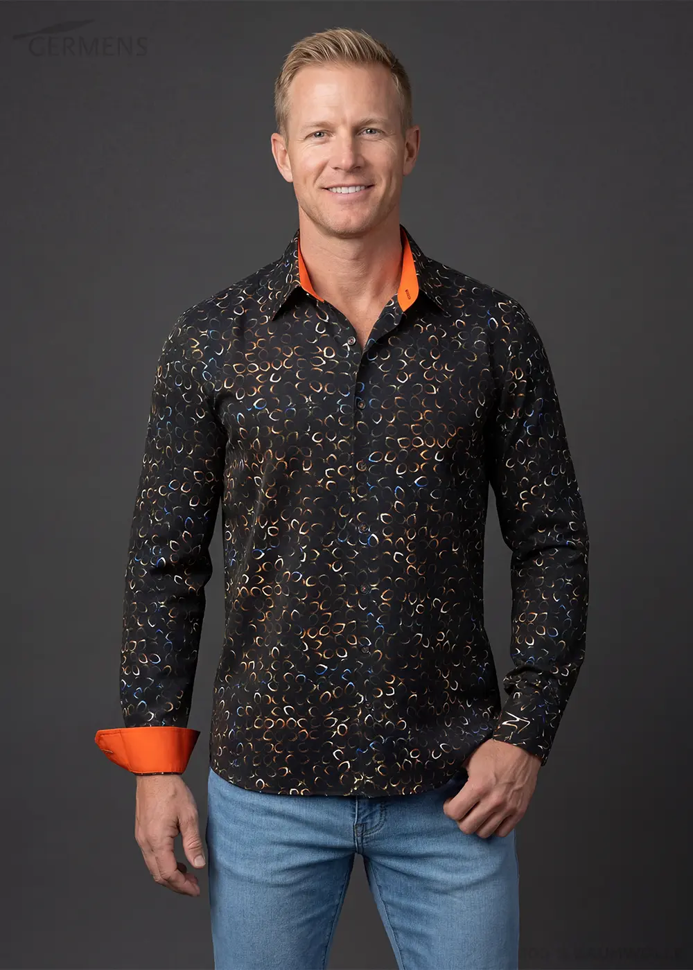 Camisas oscuras de manga larga para hombre de GERMENS