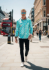 Descubre las camisas de colores para hombre FLAMINGO HOTEL 2 - 100 % algodón