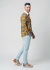 Descubre las camisas de colores para hombre de MOOS: 100 % algodón