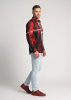 Descubre las camisas de colores para hombre de WHITE CROSS: 100 % algodón