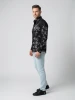 Descubre las camisas de colores para hombre «SCHRÄGE VÖGEL BEI NACHT» - 100 % algodón