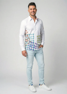Descubre las coloridas camisas de hombre con botones NAYARA - 100 %...
