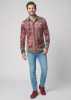 Descubre las camisas de colores para hombre de TIGRA: 100 % algodón
