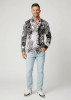 Descubre las camisas de colores para hombre de GOOD VIBRATIONS: 100 % algodón