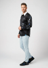 Descubre las camisas para hombre SPURENSUCHE BEI NACHT - 100 % algodón