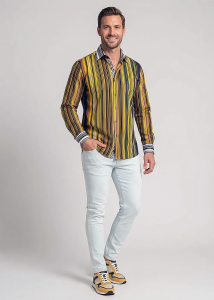 Descubre las coloridas camisas de hombre de ALPHA CENTAURI...