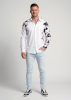 Descubre las camisas de colores para hombre «UN FLAMENCO EN UNA NUBE» - 100 % algodón