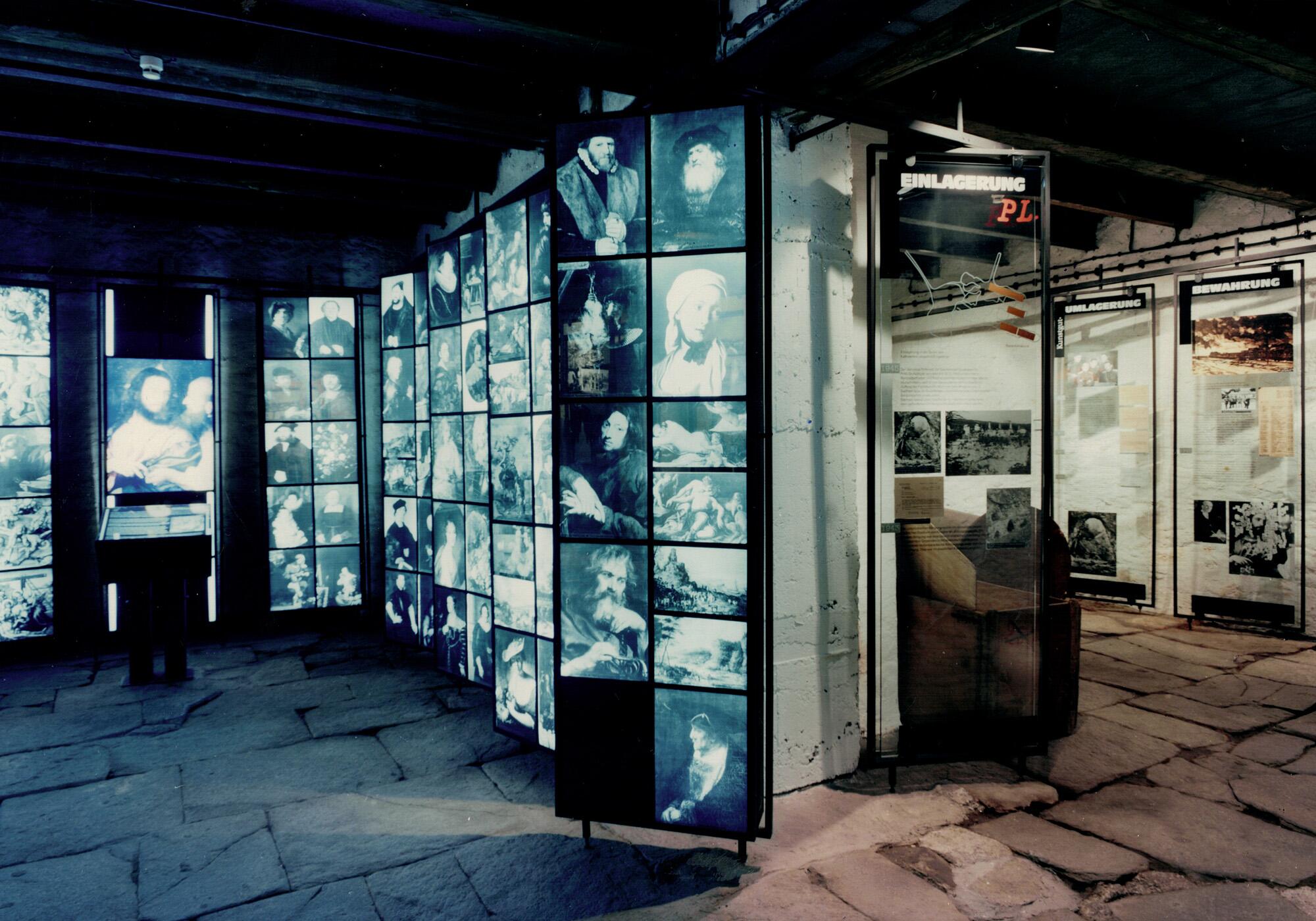 Ausstellung zur Gemäldeeinlagerung der Nazis im Zweiten Weltkrieg im Museum Kalkwerk Lengefeld im Erzgebirge