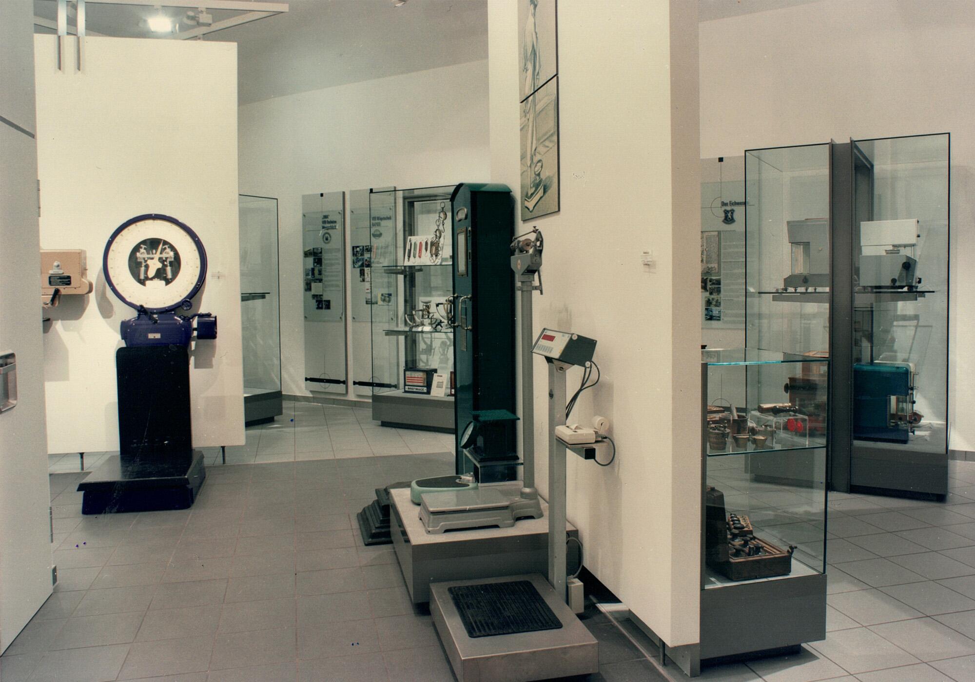 Ausstellung zur Waagengeschichte der Stadt Oschatz in Sachsen