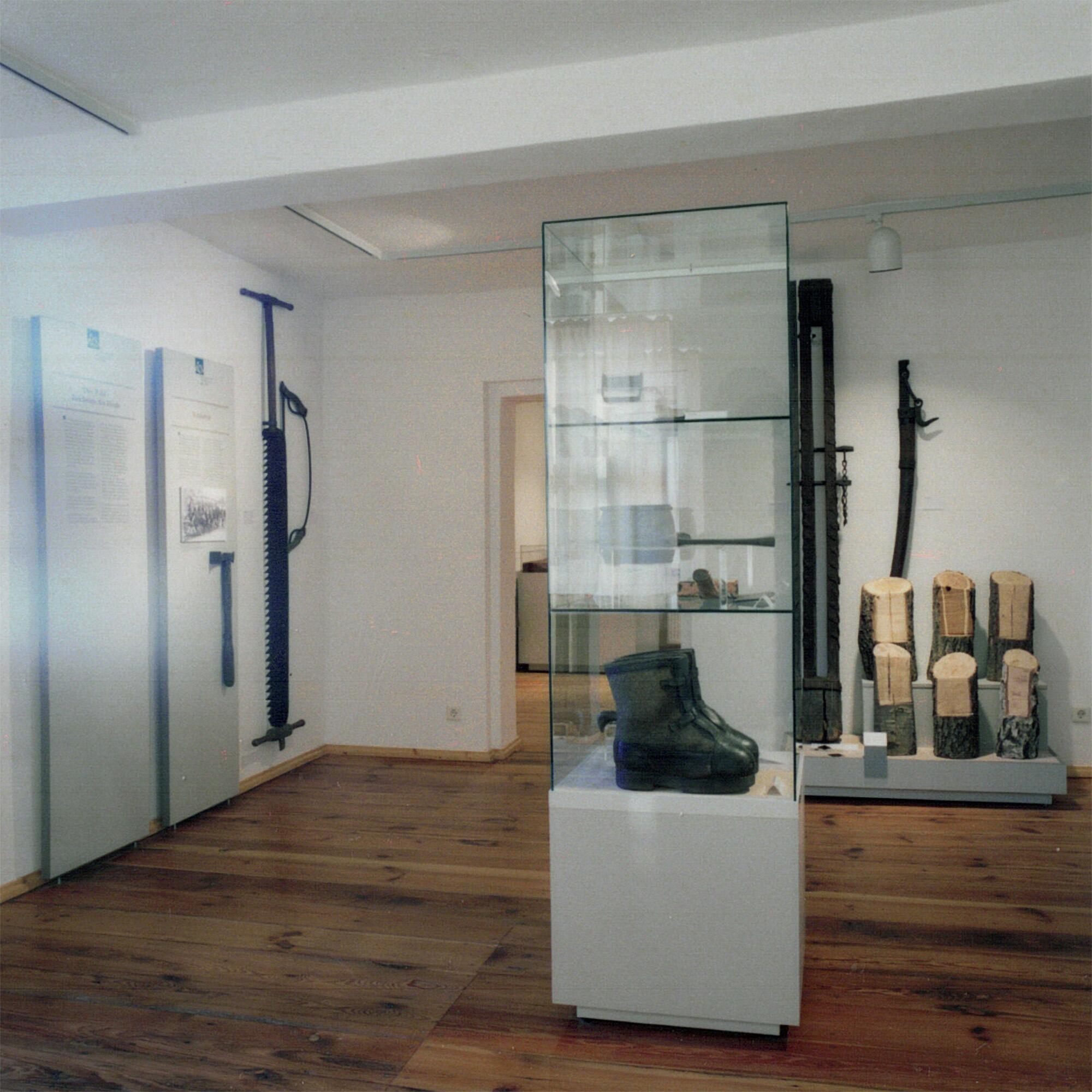 Ausstellung zur Stadtgeschichte im Landwirtschaftsmuseum der Dübener Heide Burg Düben