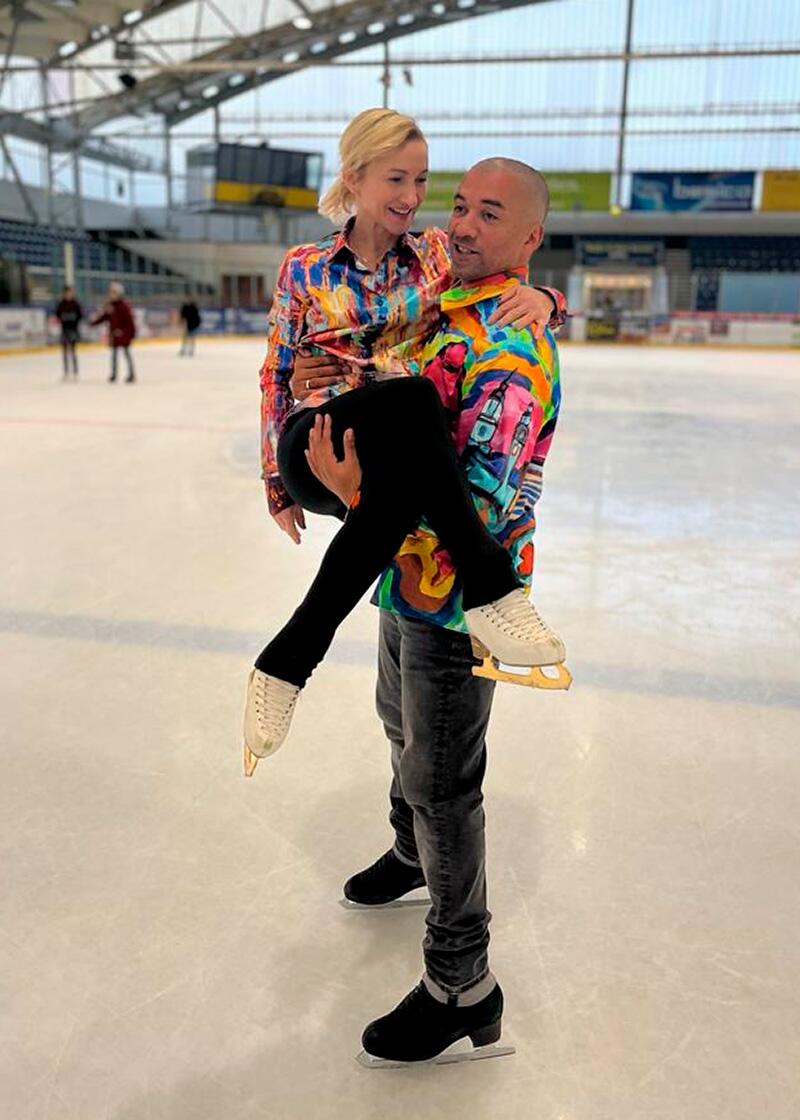 Figure skating world champion Aljona Savchenko and Robin Szolkowy - Robin wears the GERMENS shirt WELCOME CHEMNITZ 2025