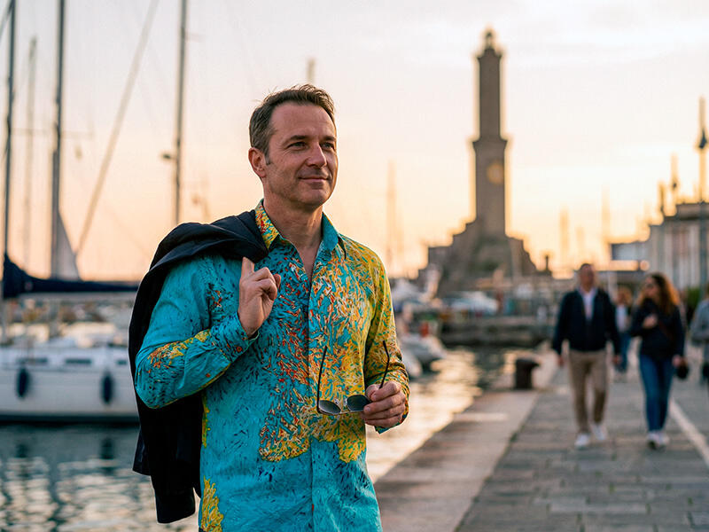 City break in Genoa - GERMENS Praxi Bermulo shirt