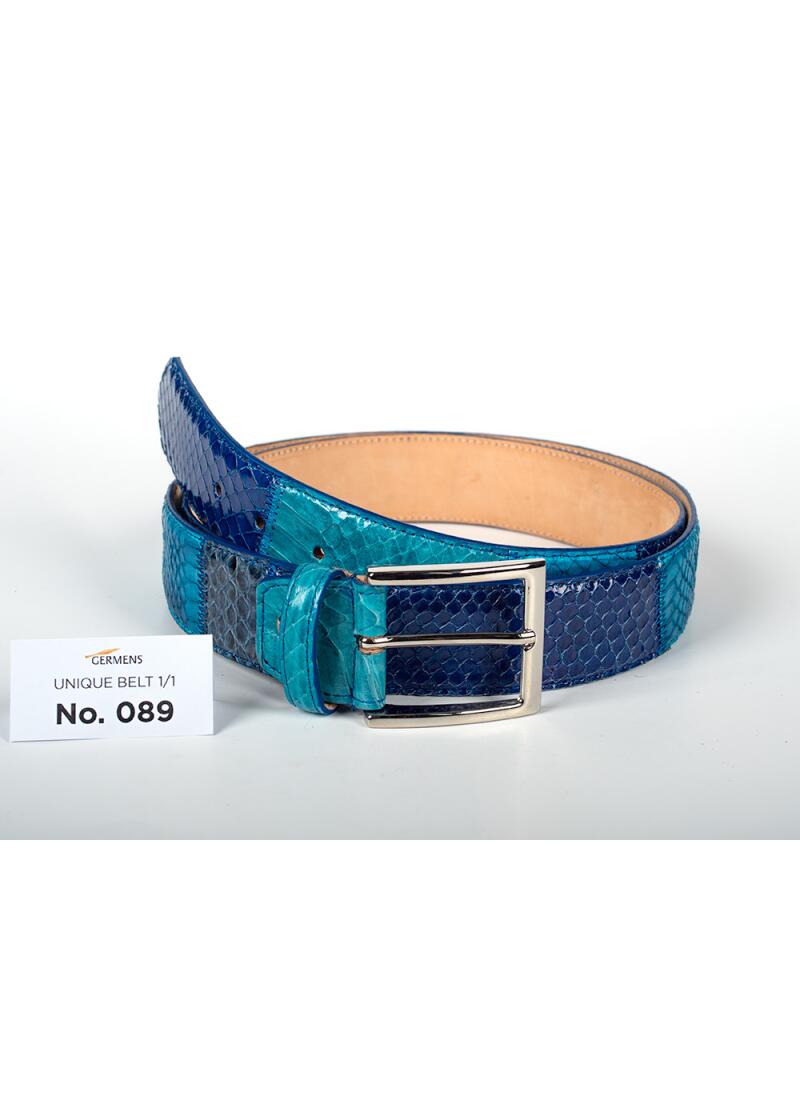 Entdecken Sie den GERMENS Ledergürtel Herren No. 089. Handgefertigt in Mailand aus hochwertigem Python- und Rindsleder, einzigartiges Patchwork-Design, exklusiv und limitiert.