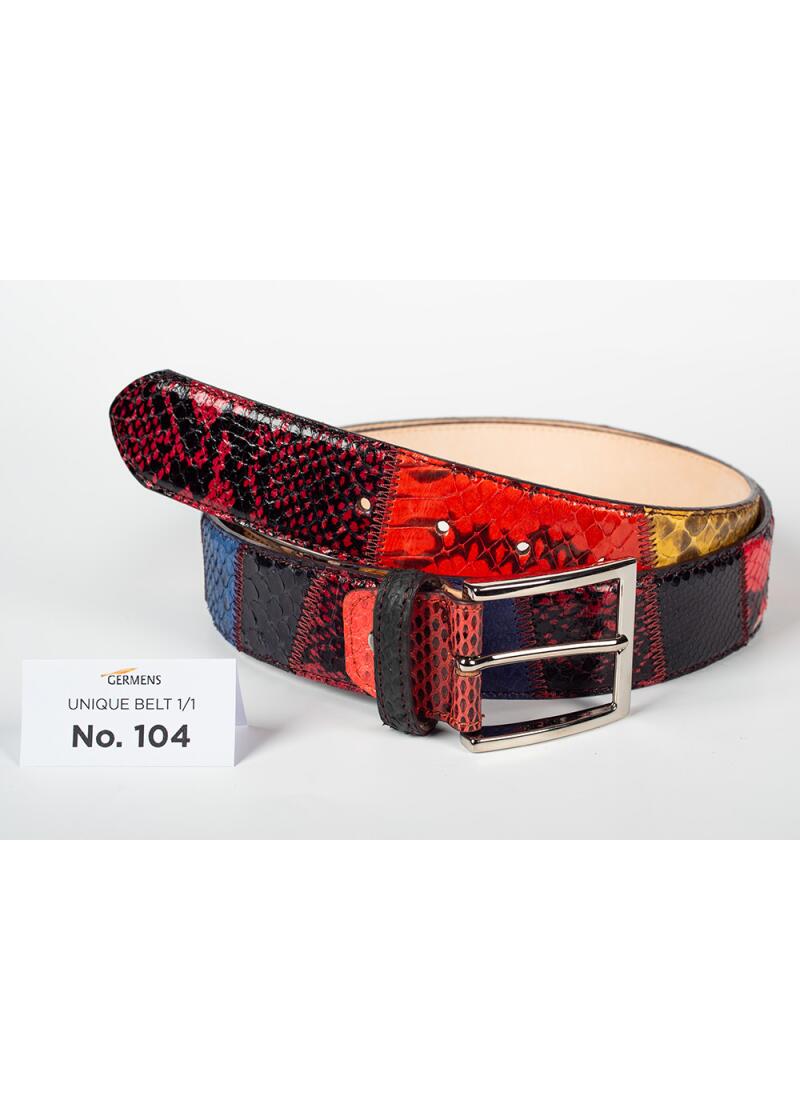 Entdecken Sie den GERMENS Ledergürtel Herren No. 104. Handgefertigt in Mailand aus hochwertigem Python- und Rindsleder, einzigartiges Patchwork-Design, exklusiv und limitiert.