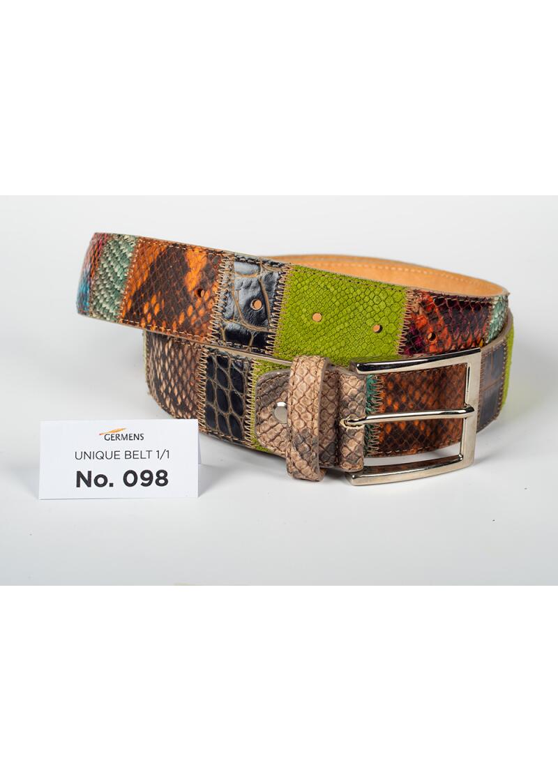 Entdecken Sie den GERMENS Ledergürtel Herren No. 098. Handgefertigt in Mailand aus hochwertigem Python- und Rindsleder, einzigartiges Patchwork-Design, exklusiv und limitiert.