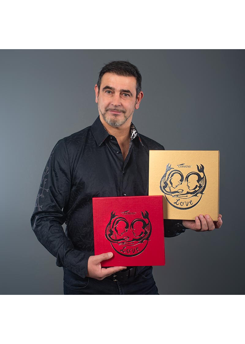 HABIBI LUKIDA - Dunkelblau goldgelbes Seidentuch - GERMENS